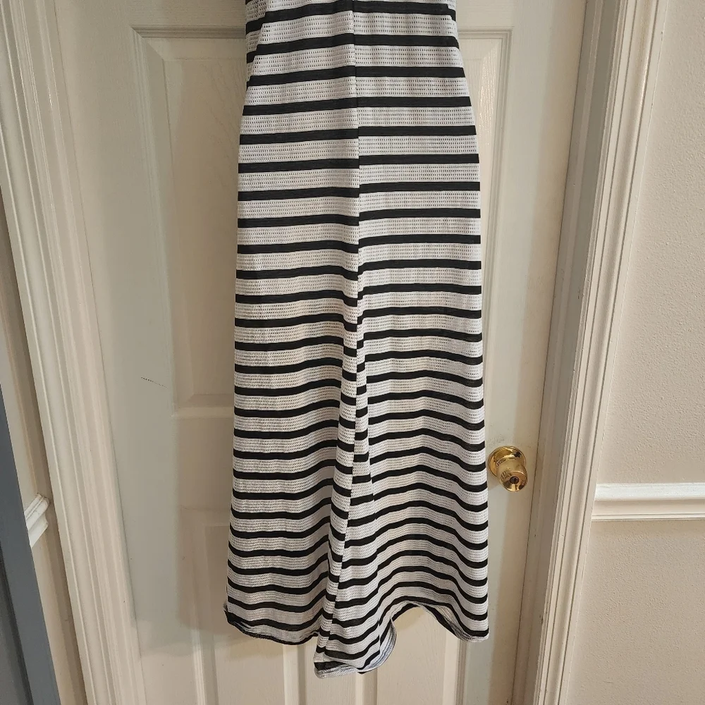 Spanx Beach Cover Dress - Picture 8 of 16